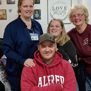 Meet your Posher, Roxanne